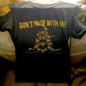 Womens Medium Grunt Style shirt